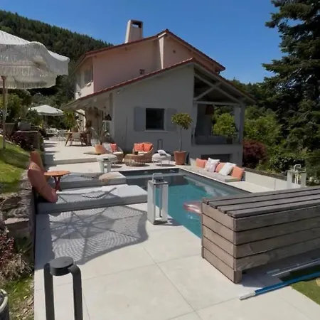 Les Terrasses Du Pilat * La Valla-en-Gier
